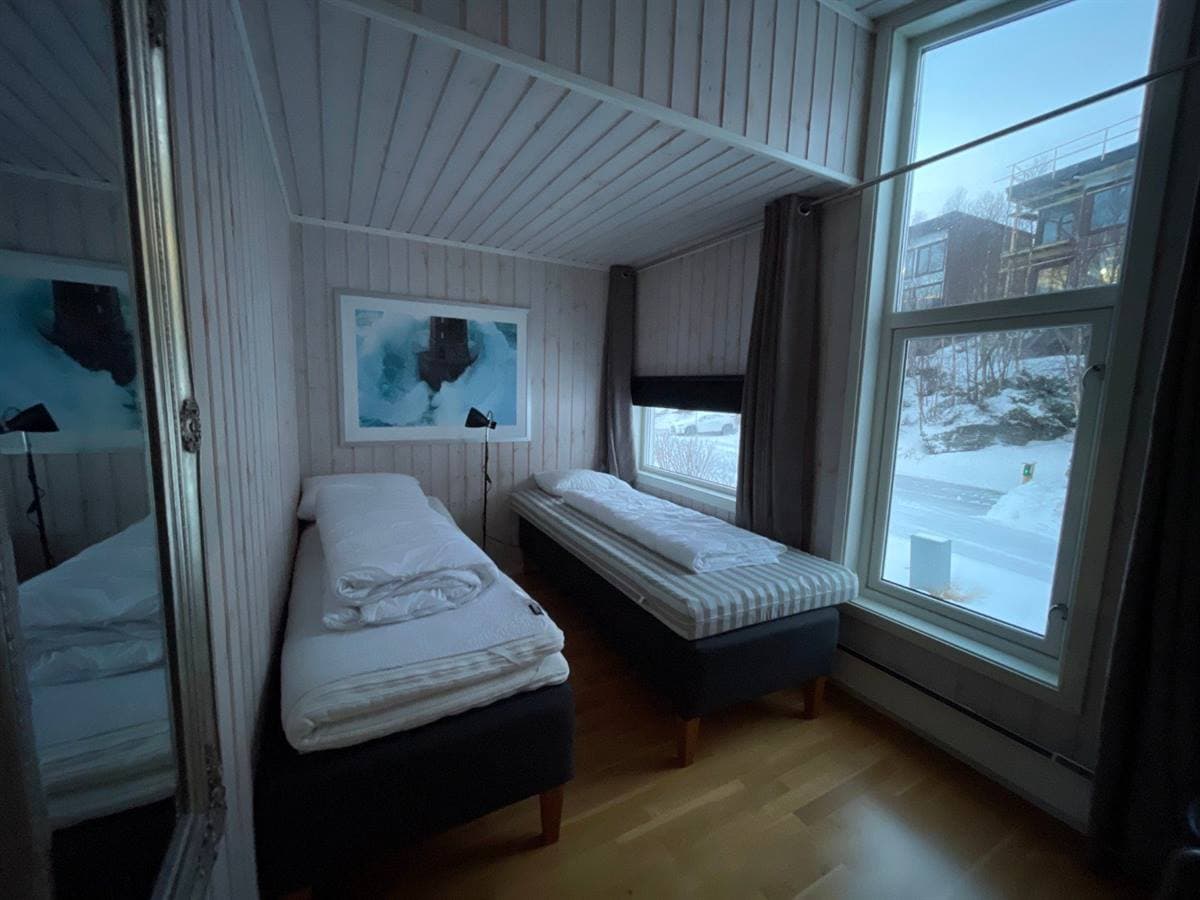 Sovrum med två enkelsängar